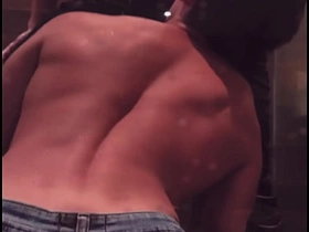 Después de una plática de mujeres en el bar mi amigo hetero y yo terminamos en la ducha juntos y follando asian blissful copulation videos hd tube