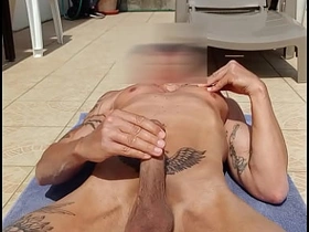 mec tatouté se branle à poil sur sa terrasse, man sex videos asian joyful