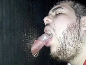 Minha Primeira Vez No Gloryhole Ganhei Leite Grosso / Fiz o Magrinho Chaser Gozar Com Meu Dentro Dele (DOBRADINHA COMPLETA) asian force gay sex videos