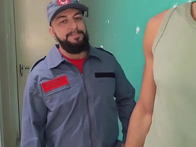 Fodi com morador hetero do condomínio onde eu trabalho gay sex videos big cock asian