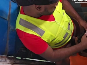 Funcionário registra sua pegação no banheiro com outro operario asian gay sex videos this vid