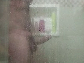 Gente! Meu tio está hospedado aqui e olha o que filmei ele fazendo! new asian gay romantic muscular sex videos xnxx