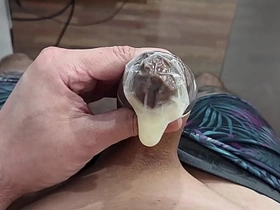 ENCHENDO A CAMISINHA DE LEITE gay sex asian porn videos