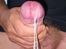 ANNUSALO E SUCCHIALO  GUARDA COME SBORRO FORTE - APRI LA BOCCA CHE TI METTO IL CAZZO IN GOLA best of asian gay sex videos