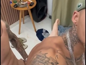 LEVEI O AMIGO DO TRABALHO PRA COMER MEU MARIDO E EU asian daddy gay sex videos