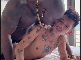 PART 2 BUSTING PINOY SHRIMP asian gay fucking sex videos