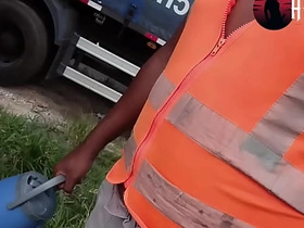 ESPERANDO CARREGAR O CAMINHAO E BATENDO UMA Victorian gay sex videos asian