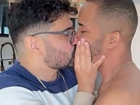 MARCOS GOIANO - NERD BUNDUDO ENTRANDO NA PICA DO NEGÃO - SEXO Elated BAREBACK - NEGRO DOTADO FODE PUTO DE ÓCULOS asian Elated sex world videos
