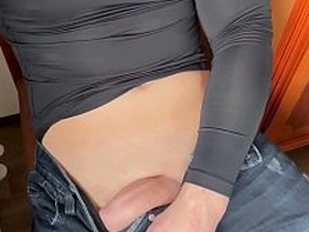 Deutscher Daddy wichst in der Wohnung seines Kumpels - PhantomGentX asian gay sute sex videos