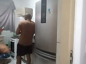 Contratei um montador de moveis pra montar o armário da cozinha no final o puto me deixou brincar com as ferramentas asian gay tolerate sex videos
